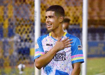 Junior Burgos jugará por seis meses con AD Chalatenango