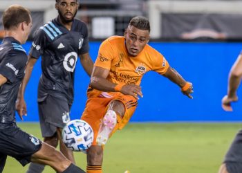 Darwin Cerén, sobre arranque de las eliminatorias: «Estoy a la disposición de ir, si el profesor De los Cobos me toma en cuenta»