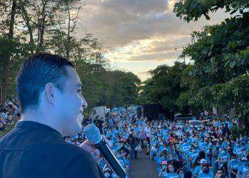 Henry Flores cierra campaña electoral con el apoyo de los tecleños