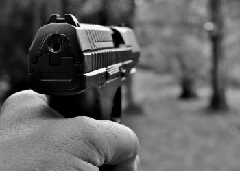 70% de los homicidios en El Salvador durante 2020 fueron cometidos con arma de fuego
