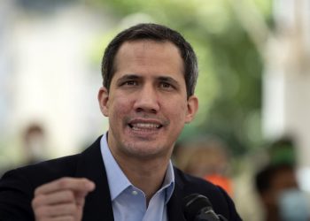 Guaidó asegura que muchos desean abandonar a Maduro y «hay interlocución con ellos»