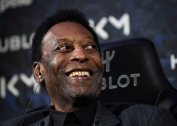 Pelé felicita a Ronaldo por superar su récord de goles