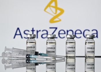 La OMS recomienda seguir vacunando con AstraZeneca