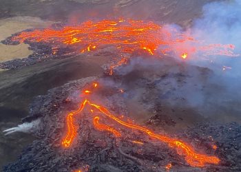 FOTOS: Un volcán despierta en Islandia tras 800 años de sueño