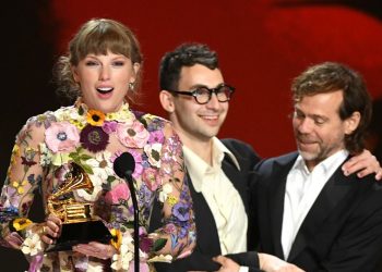 Taylor Swift y Beyoncé triunfan en los Premios Grammy 2021