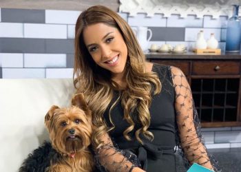VIDEO: Así fue como el perrito de Pamela Zelaya se volvió la estrella de «Hola El Salvador»