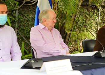 Fabio Castillo bautiza como «Enrique el Exquisito» a columnista de El Diario de Hoy