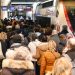 Parisinos intentan salir de la ciudad antes del confinamiento