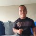 Herbert Aceituno cumple confinamiento en Bogotá y se las arregla para entrenar en su habitación
