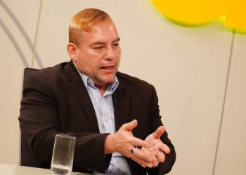 CD: Los responsables del retraso en el escrutinio final son los magistrados afines a intereses de ARENA y FMLN