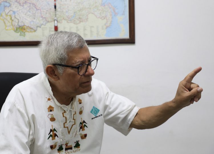Dagoberto Gutiérrez, analista político. Foto/ Diario El Salvador.