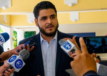 Concejal electo de San Salvador, Héctor Silva, desata críticas y reclamos por defender actos ilegales de su padre