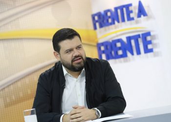 Ministro de Justicia y Seguridad destaca avances en reducción de homicidios y extorsiones en El Salvador