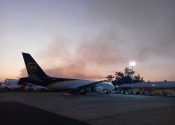 Avión originario de Nicaragua realizó un aterrizaje de emergencia en el aeropuerto de El Salvador