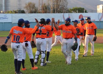 Águilas y Halcones volaron muy alto en la Liga Nacional de Béisbol