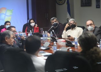 Discutirán ley para tratar el cáncer en el país