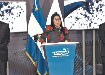 TSE atrasa revisión de los resultados electorales