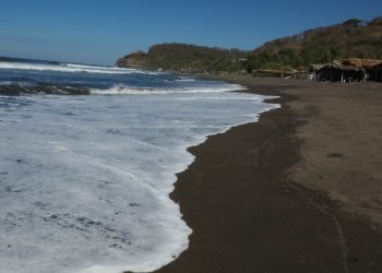 El Surf City coquetea con los empresarios guatemaltecos