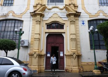 Ministro de Trabajo denuncia saqueo en la alcaldía de San Salvador