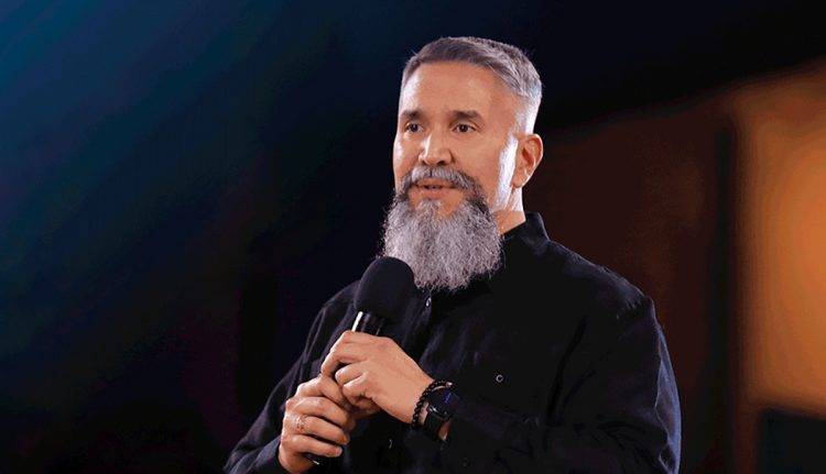 El pastor Edgar López Bertrán (Toby Jr) habló sobre el panorama político que se avecina. Foto/Diario El Salvador.