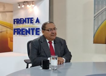 Analista asegura que partidos tradicionales tienen que replantear sus ideologías para sobrevivir