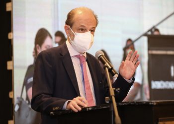 Embajador de la UE: «Efectivamente han sido elecciones transparentes, democráticas, ordenadas y correctas»
