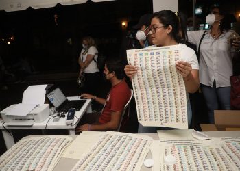 Analistas: irregularidades en comicios pueden caer en delito de fraude electoral
