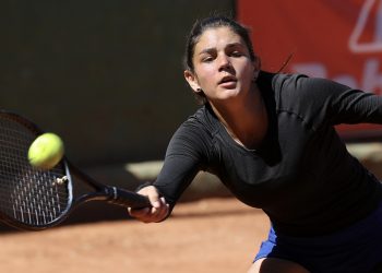 Alessandra Cristiani se quedó en semifinales del Torneo Juvenil J5-Santa Tecla
