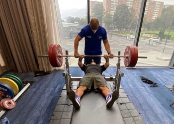 Herbert Aceituno competirá en Colombia en nombre del padre