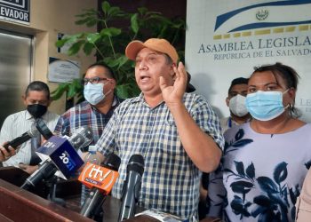Sindicalistas de la Asamblea denuncian contrataciones de personas que estaban como plazas fantasmas