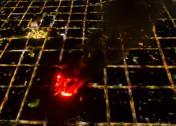Alcalde electo de Santa Ana promete reconstrucción de Mercado Central luego de trágico incendio