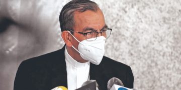 ARENA y el FMLN saquearon al Estado salvadoreño con sobresueldos y plazas para parientes