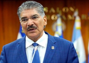 Norman Quijano admite la existencia de plazas fantasmas mientras fue presidente de la Asamblea Legislativa