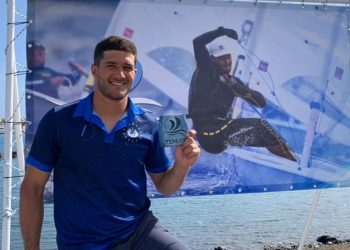 Enrique Arathoon, velerista salvadoreño, gana tercer lugar en la Regata Internacional de Tenerife