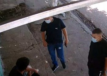 Hombres captados en cámara cuando asaltaban en El Congo fueron capturados en Chalatenango
