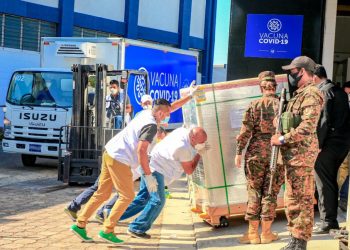 Un millón de dosis de CoronaVac fueron trasladadas al CENABI