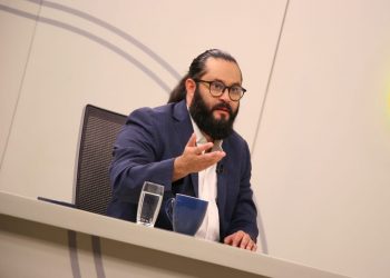 Escalante denuncia destrucción de documentos sobre plazas fantasmas en Asamblea y Alcaldías