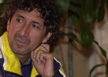 El mundo del fútbol se rinde a las felicitaciones a Mágico González por sus 63 años