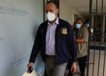 Fiscalía realiza allanamiento en Asamblea Legislativa ante denuncias de plazas fantasmas