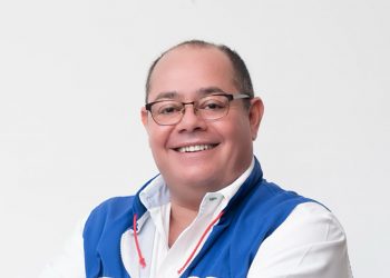 Miembro de ARENA tiene tres plazas en diferentes instituciones y cobra $6,500 al mes