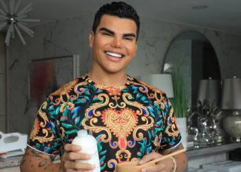 Tips para cuidar tu cabello en vacaciones, según René Valdivieso