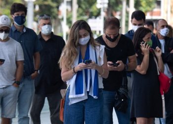 Uruguay tiene la tasa de contagios diarios de la COVID-19 más alta del mundo