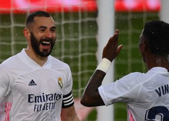 Real Madrid gana al Eibar y se sube al segundo puesto de la Liga