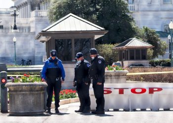 Buscan capacitar a policías en Estados Unidos para casos de salud mental
