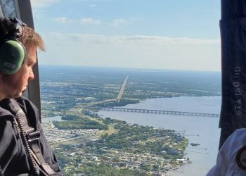 Hallan otra brecha en estanque de aguas residuales que amenaza colapsar en Florida