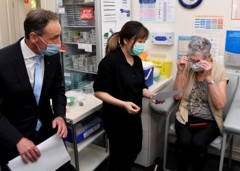 OPS alerta de alza de COVID-19 en Sudamérica mientras Europa reafirma apoyo a vacuna de AstraZeneca