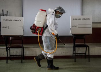 Perú elige presidente entre 18 candidatos y ningún favorito