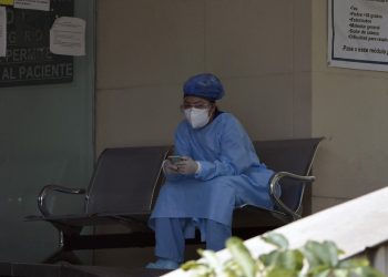 México detecta tres primeros casos de variante sudafricana del covid-19