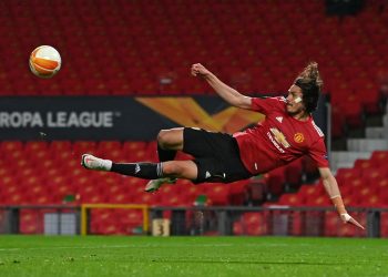 Manchester United roza la final de Europa League, Villarreal se la juega en Londres