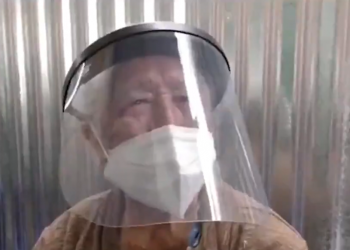 Salvadoreña, cerca de cumplir 100 años, cuenta su experiencia tras ser vacunada contra la COVID-19